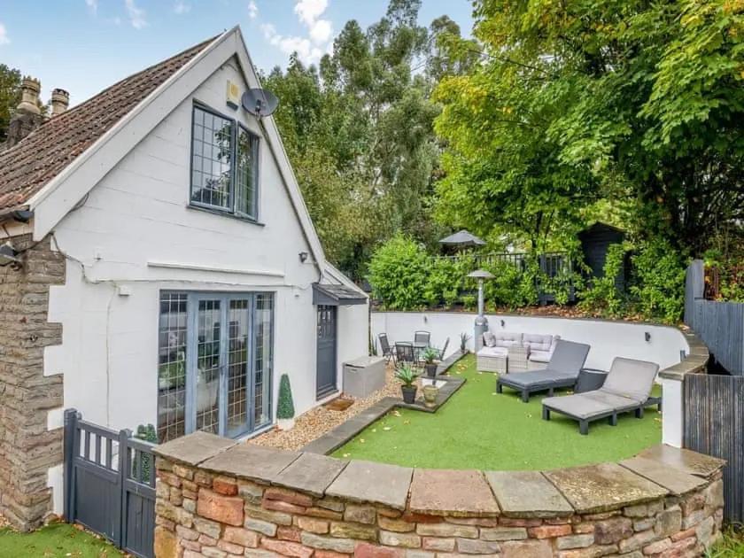 2 Bedroom Cosy Cottage With Hot Tub In Hambrook Close To Bristol City Centre Exterior foto